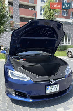 Лифтбек Tesla Model S 2017 в 