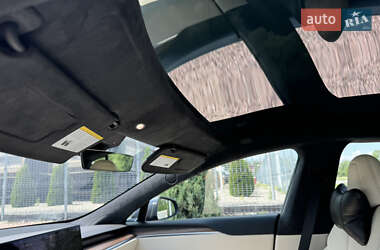 Ліфтбек Tesla Model S 2022 в 