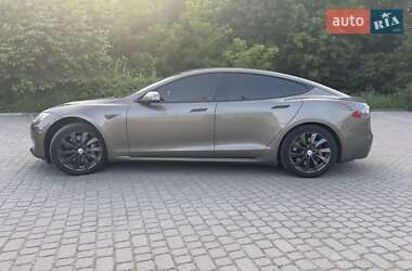 Ліфтбек Tesla Model S 2015 в 