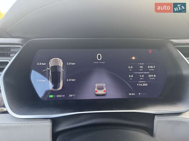 Лифтбек Tesla Model S 2015 в Львове фото 17 Лифтбек Tesla Model S 2015 в Львове