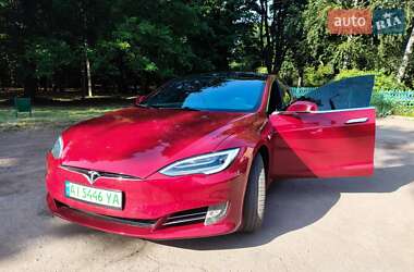 Лифтбек Tesla Model S 2017 в 