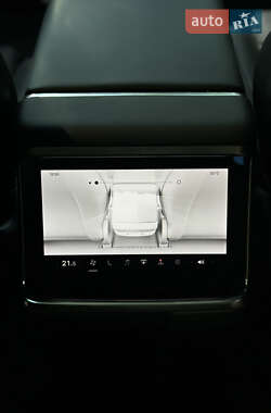 Лифтбек Tesla Model S 2021 в 