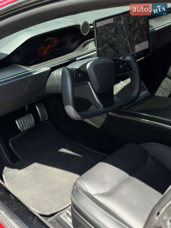 Лифтбек Tesla Model S 2021 в Киеве