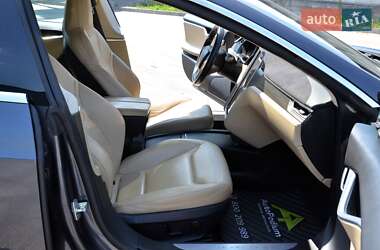 Ліфтбек Tesla Model S 2016 в 