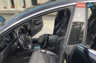 Лифтбек Tesla Model S 2017 в Виннице