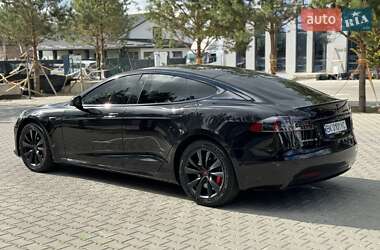 Лифтбек Tesla Model S 2018 в 