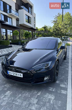 Ліфтбек Tesla Model S 2014 в Ужгороді