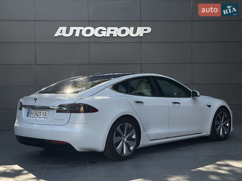 Ліфтбек Tesla Model S 2020 в Одесі