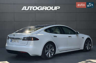 Ліфтбек Tesla Model S 2020 в 