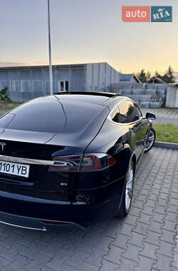 Лифтбек Tesla Model S 2014 в 