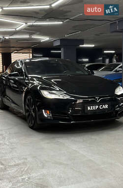 Лифтбек Tesla Model S 2018 в 