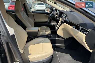 Лифтбек Tesla Model S 2016 в 