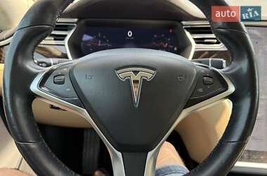 Лифтбек Tesla Model S 2016 в 