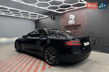 Лифтбек Tesla Model S 2017 в 