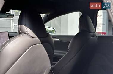 Лифтбек Tesla Model S 2022 в 