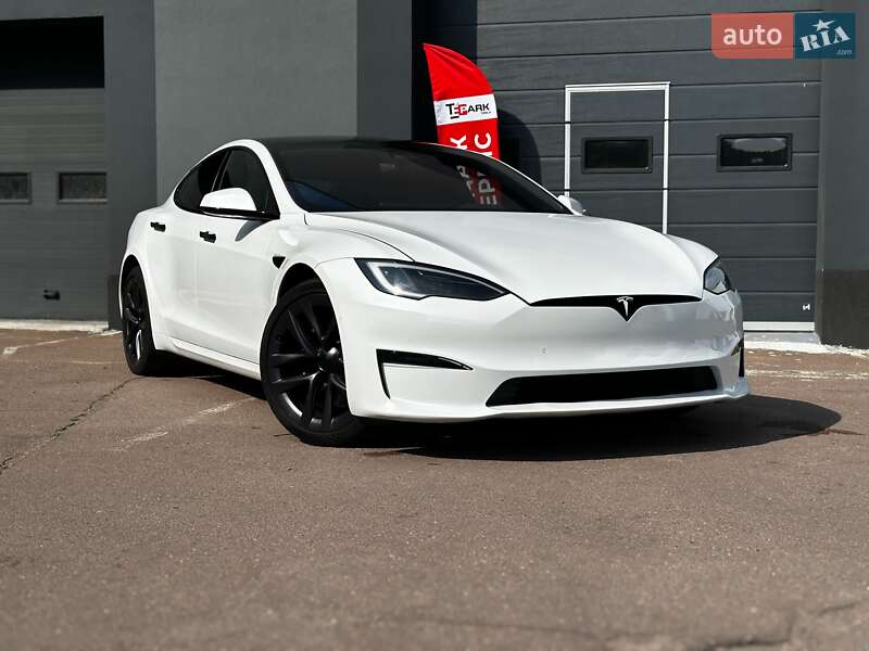 Лифтбек Tesla Model S 2022 в 