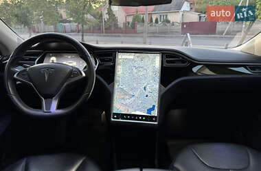 Лифтбек Tesla Model S 2014 в 