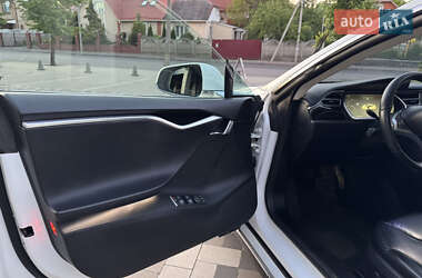 Лифтбек Tesla Model S 2014 в 