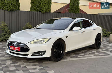 Лифтбек Tesla Model S 2014 в 