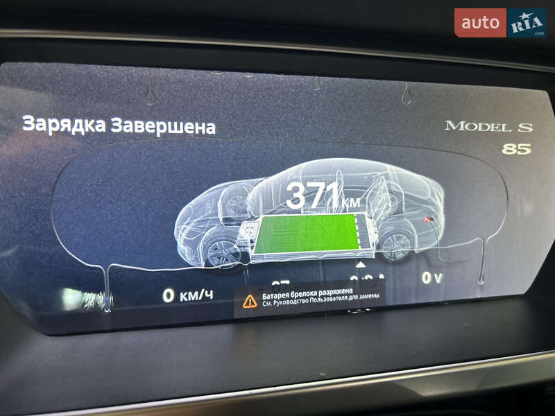 Лифтбек Tesla Model S 2013 в Виннице