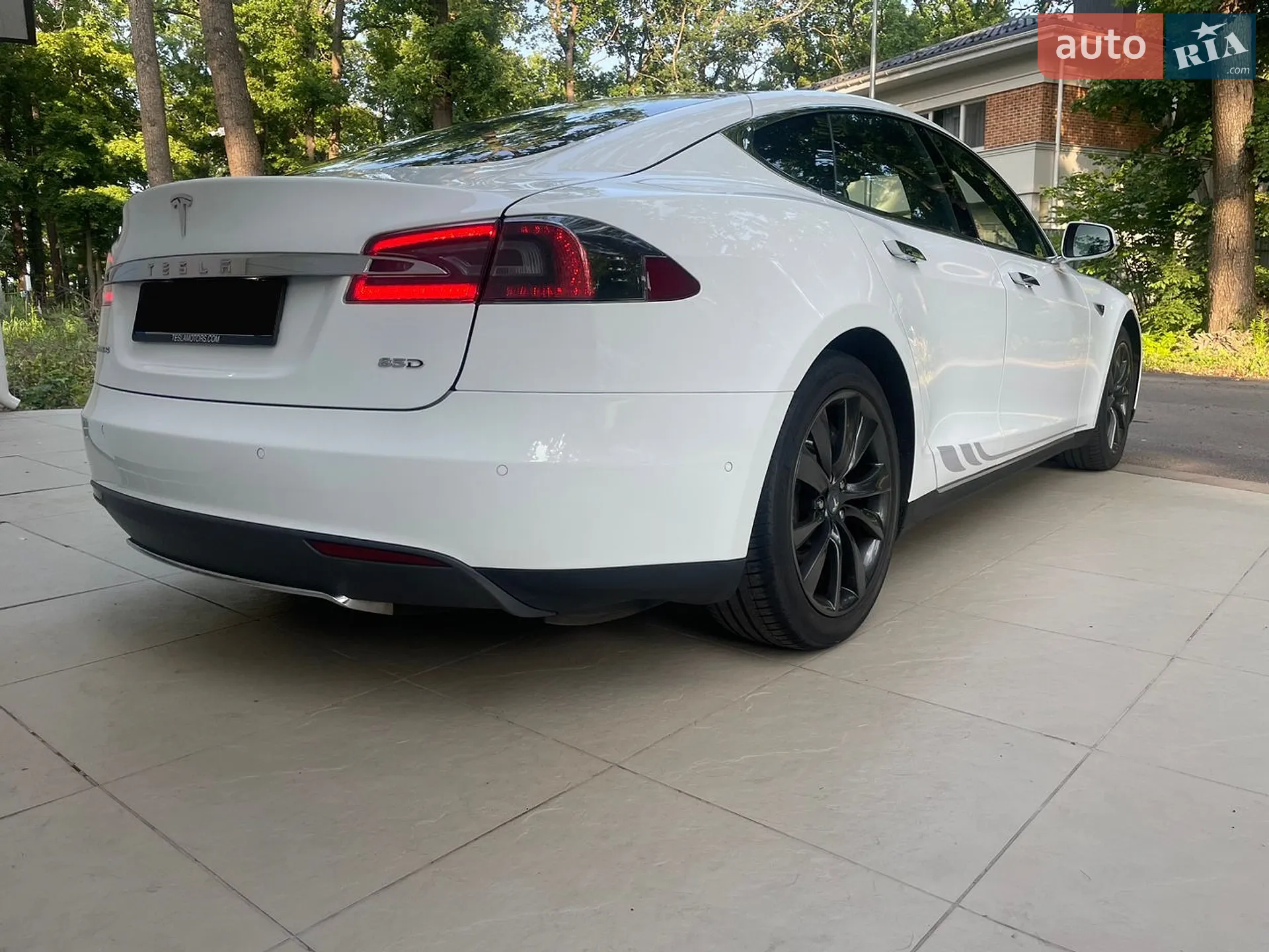 2016 Tesla Model S - мініатюра 8