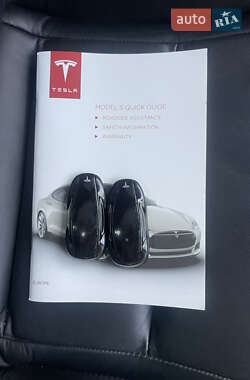 Лифтбек Tesla Model S 2016 в 