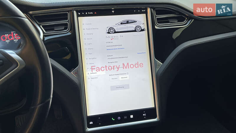 Ліфтбек Tesla Model S 2014 в Кривому Розі
