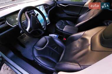 Лифтбек Tesla Model S 2014 в 