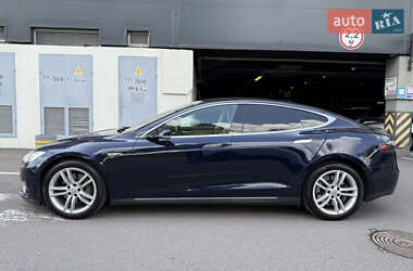 Ліфтбек Tesla Model S 2014 в 