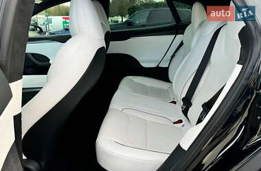 Лифтбек Tesla Model S 2022 в 