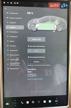 Лифтбек Tesla Model S 2013 в 