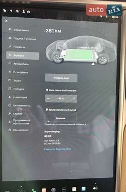 Лифтбек Tesla Model S 2013 в 