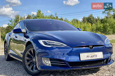 Лифтбек Tesla Model S 2019 в 