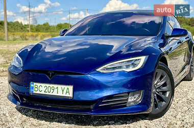 Лифтбек Tesla Model S 2019 в 