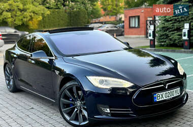 Лифтбек Tesla Model S 2014 в Львове