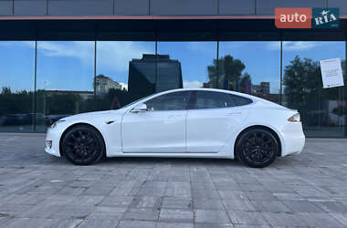 Лифтбек Tesla Model S 2020 в 