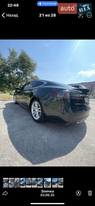 Ліфтбек Tesla Model S 2014 в Запоріжжі