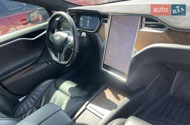 Лифтбек Tesla Model S 2017 в 