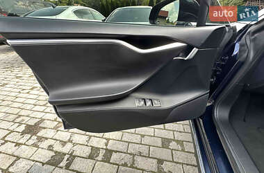 Ліфтбек Tesla Model S 2014 в 