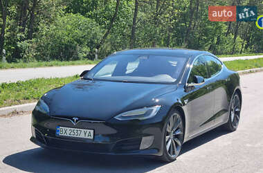 Лифтбек Tesla Model S 2017 в 
