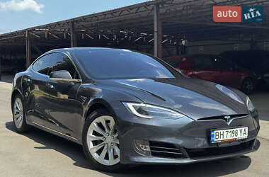 Лифтбек Tesla Model S 2016 в Одессе