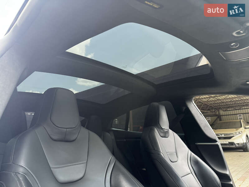 Лифтбек Tesla Model S 2016 в Одессе