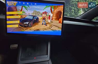 Лифтбек Tesla Model S 2023 в 