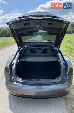 Ліфтбек Tesla Model S 2018 в 