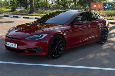 Ліфтбек Tesla Model S 2016 в 