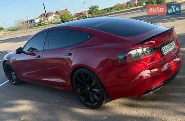 Ліфтбек Tesla Model S 2016 в 