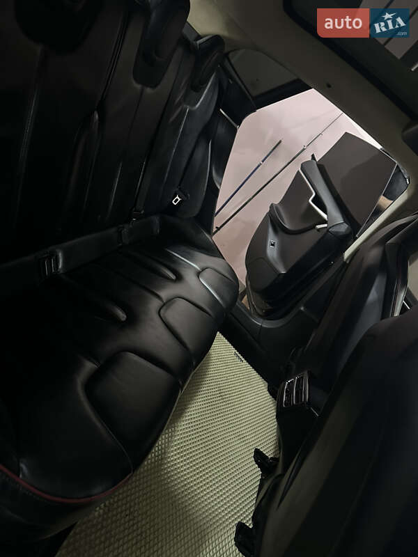 Лифтбек Tesla Model S 2013 в Виннице