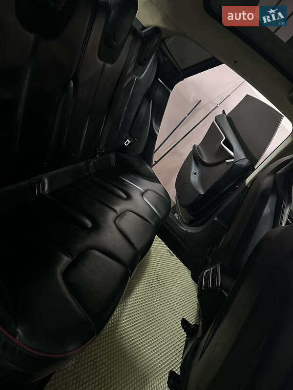 Лифтбек Tesla Model S 2013 в Виннице
