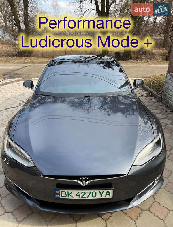 Ліфтбек Tesla Model S 2020 в Рівному