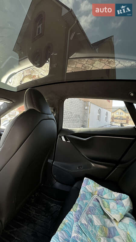Ліфтбек Tesla Model S 2020 в Рівному